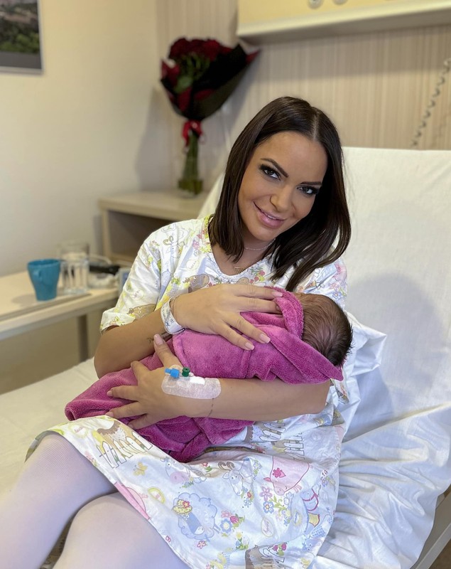 Când își va boteza Andreea Antonescu cea de-a doua fetiță: „Are un nume care o reprezintă 100%, l-am ales împreună cu tatăl ei”
