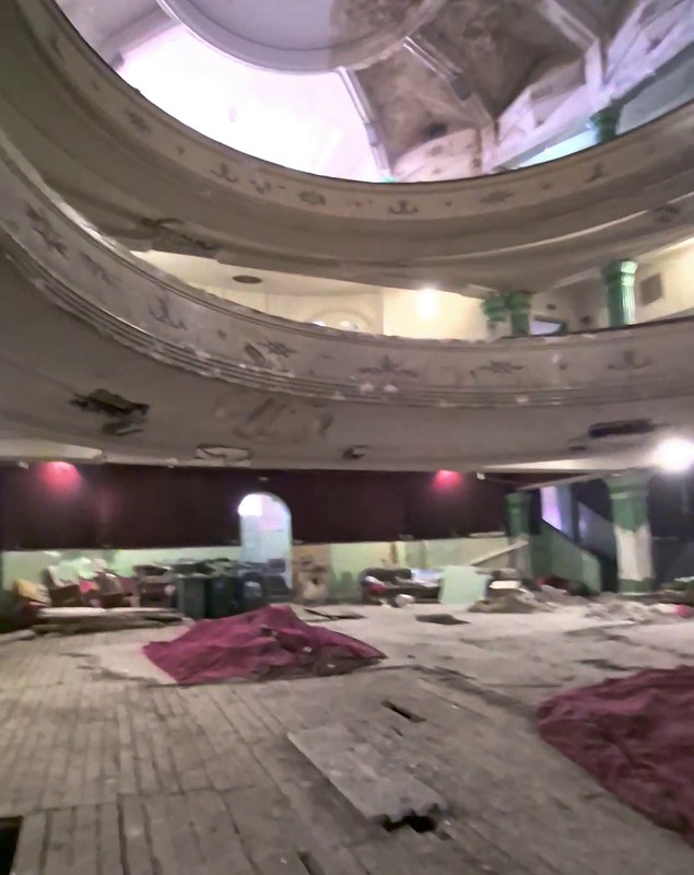Cinematograful București se vinde pentru suma de 4,9 milioane de euro. Imagini în premieră din interior