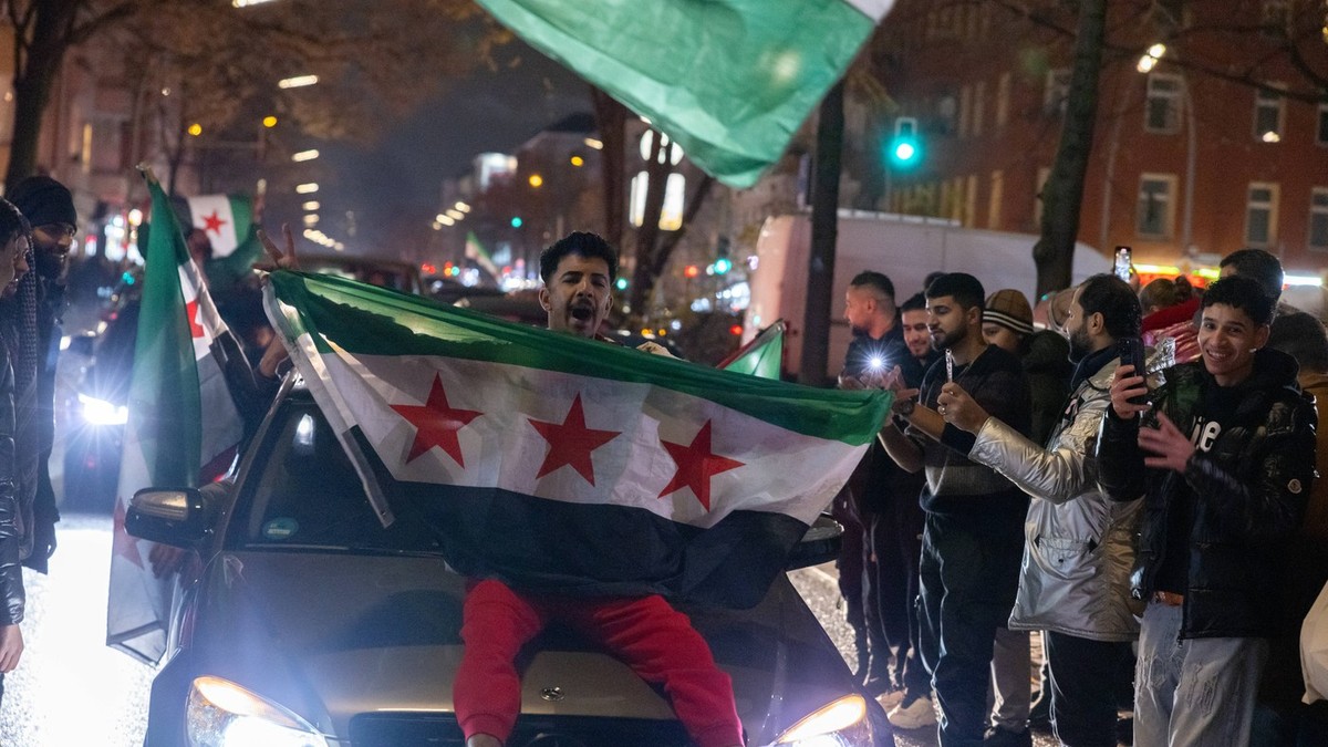 cetățeni sirieni după căderea regimului Assad