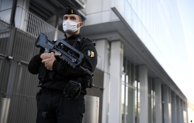 Statul Islamic planifică atacuri teroriste de Crăciun, în Marea Britanie și în Europa, avertizează un fost spion MI6