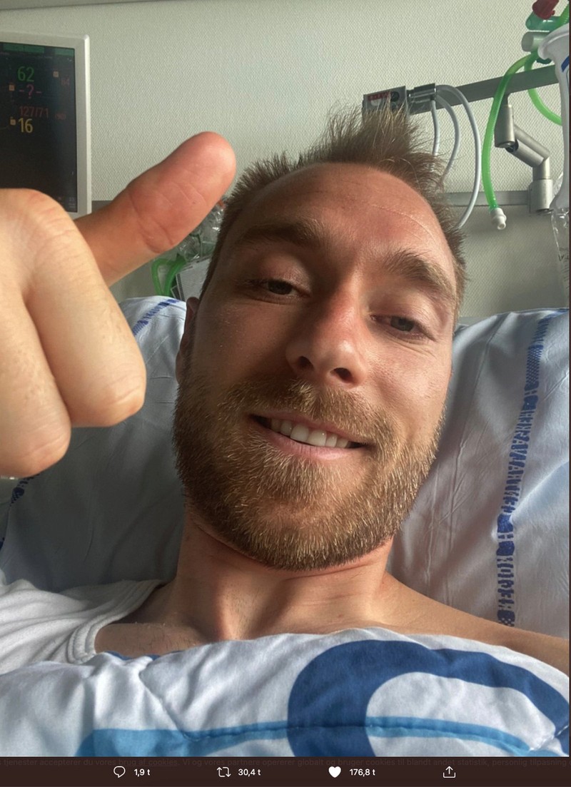 Eriksen, pe patul de spital | Foto: EPA