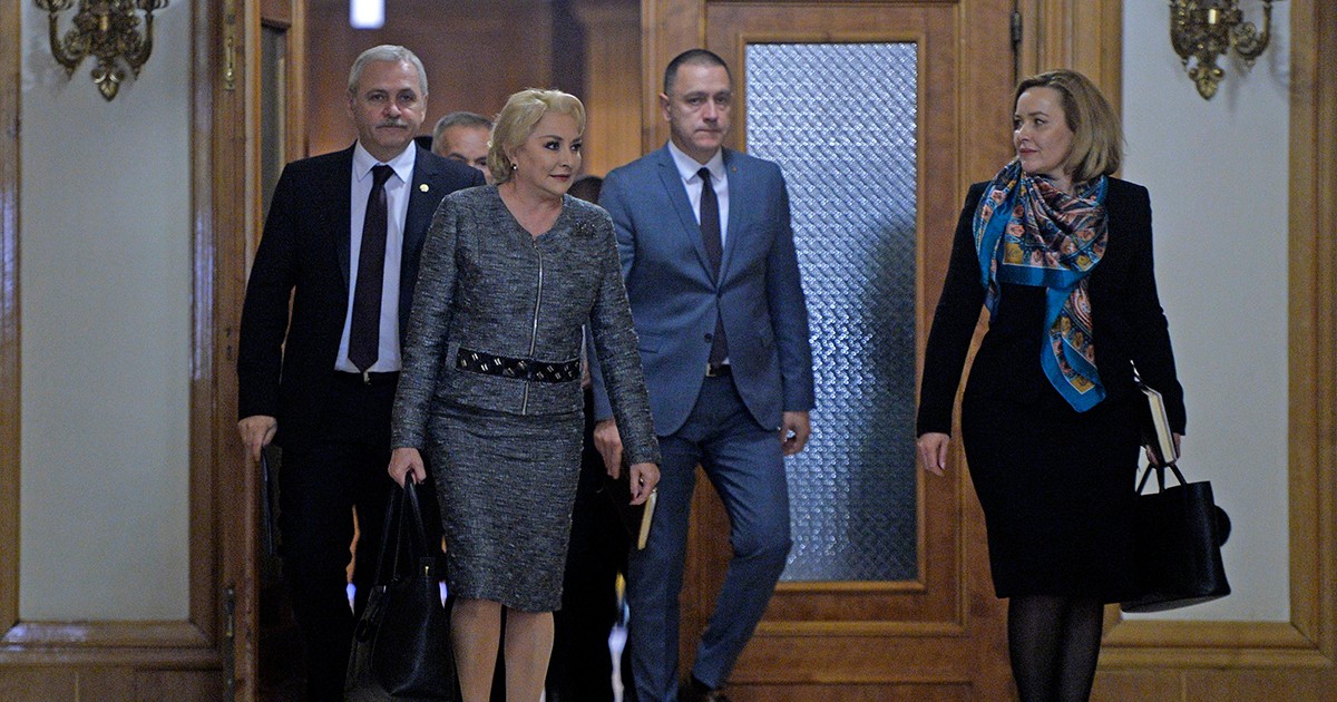 Viorica Dăncilă și Carmen Dan, două dintre persoanele în care Liviu Dragnea a avut încredere FOTO Andreea Alexandru / Mediafax Foto