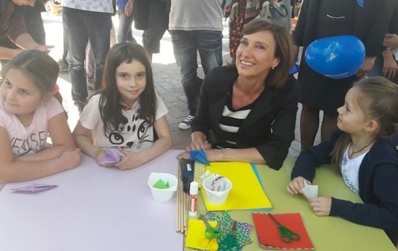 Carmen Iohannis, alături de copiii cu autism la Sibiu. „Toți copiii sunt ai noștri”