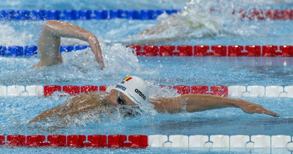 David Popovici în drumul său spre victorie în proba masculină de înot liber de 200 mm la Jocurile Olimpice de vară de la Paris din 2024, Franța, 29 iulie 2024
