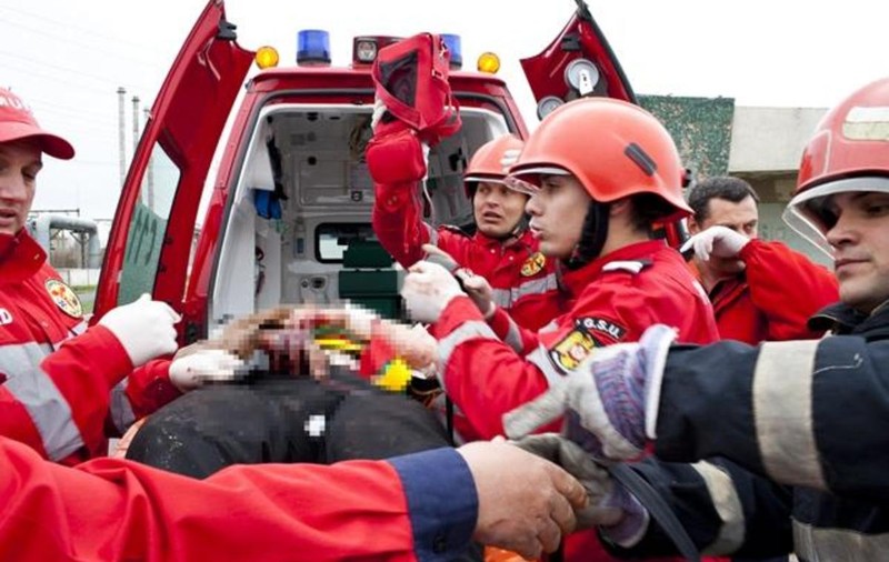 O tânără de 17 ani a căzut într-o râpă la Bâlea Cascadă