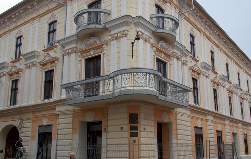 Casa Cuza, clădirea din Timișoara restaurată cu nuci de cocos și nisip de cuarț