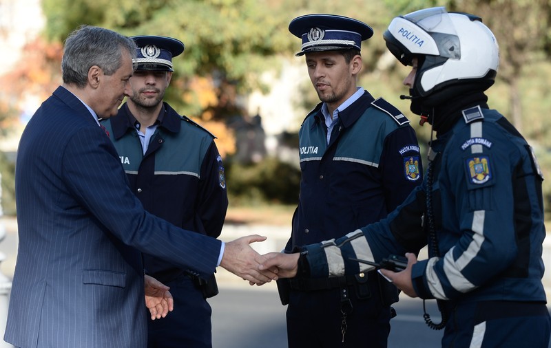 Salariile polițiștilor cresc de la 1 ianuarie 2020. Circa 110.000 de angajați MAI sunt vizați. Vezi grila actuală de salarizare