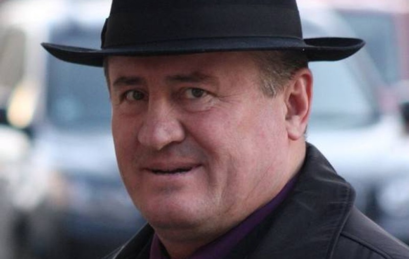 Ce s-a întâmplat cu primarul filmat când scuipa şi umilea o localnică, chiar în sediul Primăriei