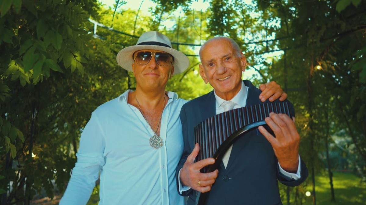 Costi Ioniță și maestrul Gheorghe Zamfir au lansat împreună „Mi Reina” | Foto: PR