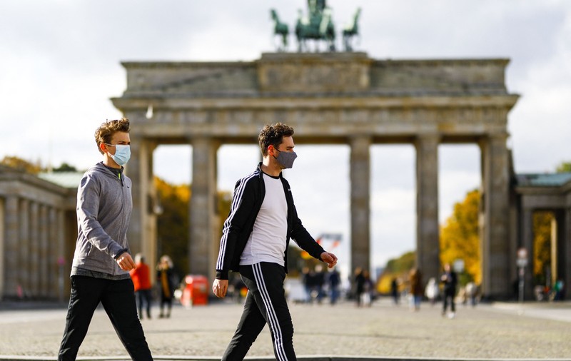 Germania vrea să introducă restricții mai dure din cauza pandemiei de COVID-19