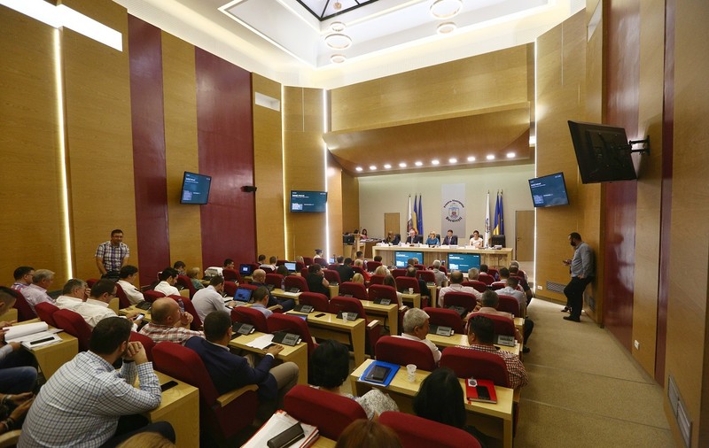 ”Bani pentru statui”, etapa rectificare. Un milion de lei în plus, din banii bucureștenilor, pentru Martin Luther, Jean Calvin și Ecaterina Teodoroiu