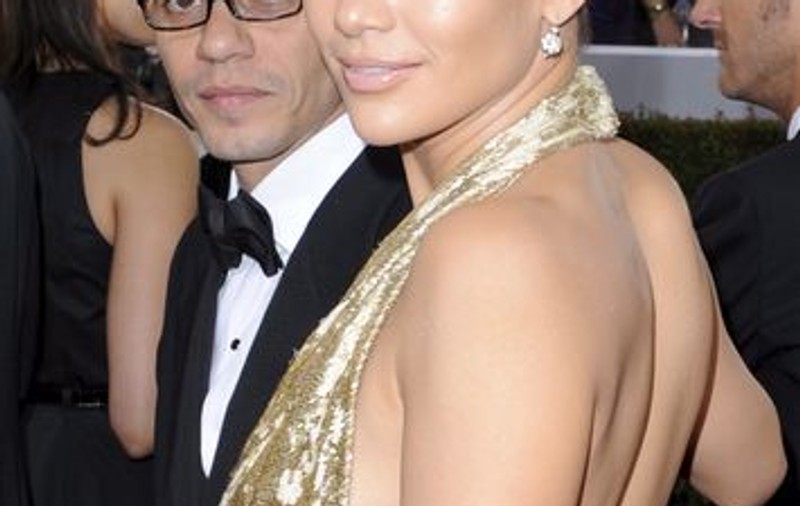 Jennifer Lopez: "Sunt mamă şi nu trebuie să mai am silueta perfectă"