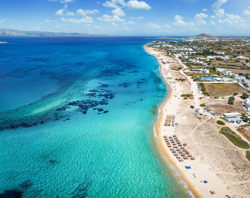 Grecia raportează cifre record în turism în primele luni din 2026. Străinii au cheltuit cu 37% mai mult pe insulele elene comparativ cu anul trecut