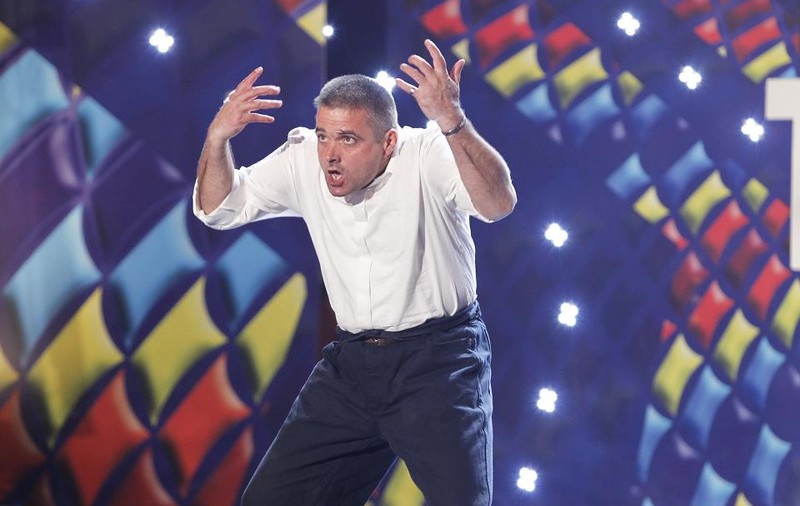 "Boys, boys, boys...Sabrina îmi dă pijamale de noapte!" Vezi o nouă interpretare a celebrei piese la ”Românii au talent”! FOTO