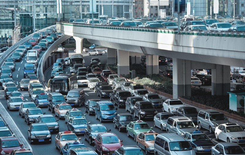 Se schimbă regula pentru mașini în Europa: interdicția pentru benzină și diesel din 2035 ar putea dispărea. Ce se pregătește la Bruxelles