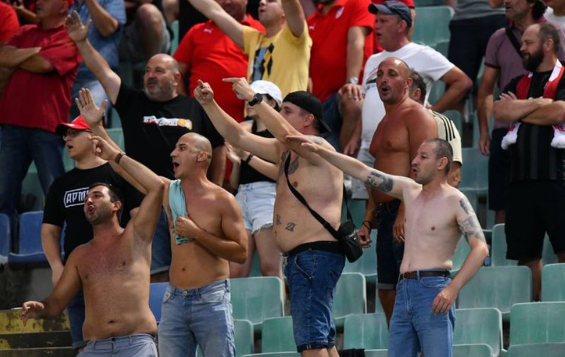Probleme încă din primul minut la ȚSKA 1948 Sofia - FCSB. UEFA a intervenit și pot urma sancțiuni drastice