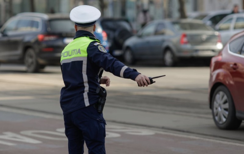 Șofer prins la volan cu o alcoolemie în sânge de 3,45 g/l alcool pur. Era atât de beat încât polițiștii nu au putut să îi pună etilotestul