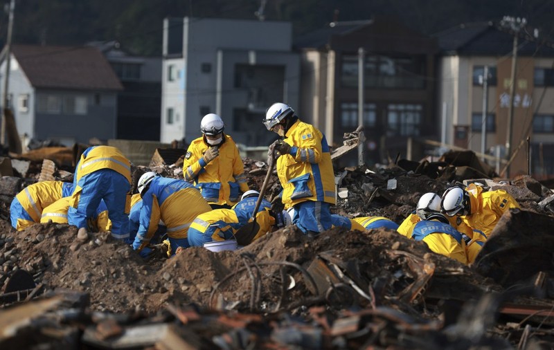Numărul deceselor în urma cutremurului din Japonia a depășit 100 de persoane