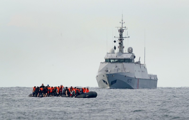Număr-record de migranți sosiți sâmbătă în Marea Britanie, în ciuda eforturilor guvernului lui Sunak de a limita acest fenomen care a explodat în ultimii ani