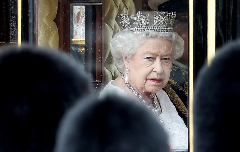 Regina Elisabeta a II-a a Marii Britanii, prima întrevedere oficială după ce a acuzat probleme de sănătate