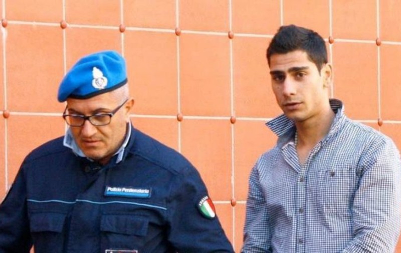 Un român s-a spânzurat în închisoare, după ce a primit o condamnare pe viață în Italia. Susținea că e nevinovat