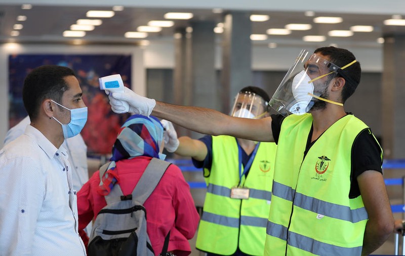 Egiptul cere test negativ de coronavirus pentru toți pasagerii curselor aeriene care intră în țară. Anunțul Ambasadei României