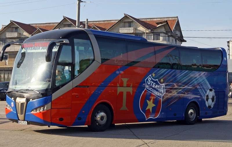 Dinamoviştii au atacat autocarul steliştilor