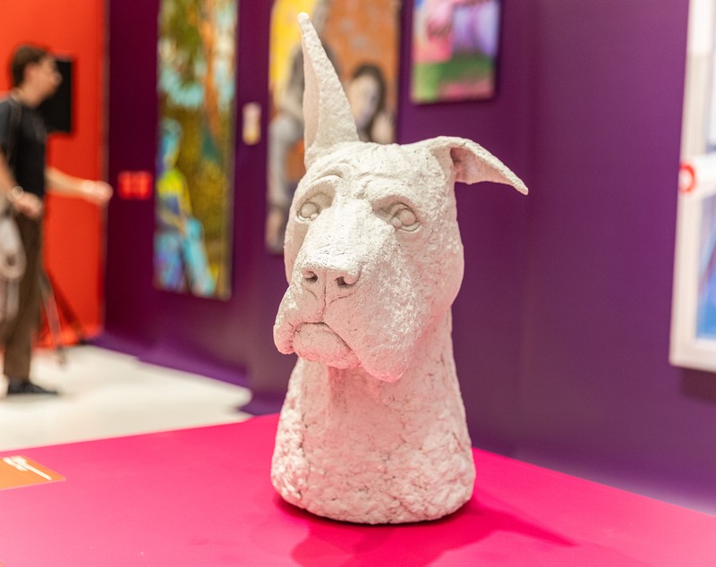 Arta iese din galerii - tineri artiști români, expuși într-un mall din Capitală. Alexandru Rădvan, curatorul expoziției „Young Blood”: „Arta nu e ceva ce trebuie băgat pe gât. Are doar nevoie de puțin spațiu”