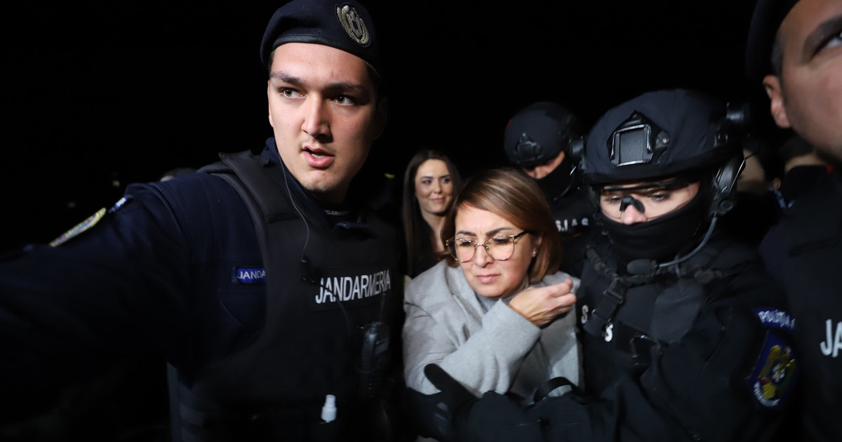 Laura Crișan, în momentul reținerii.