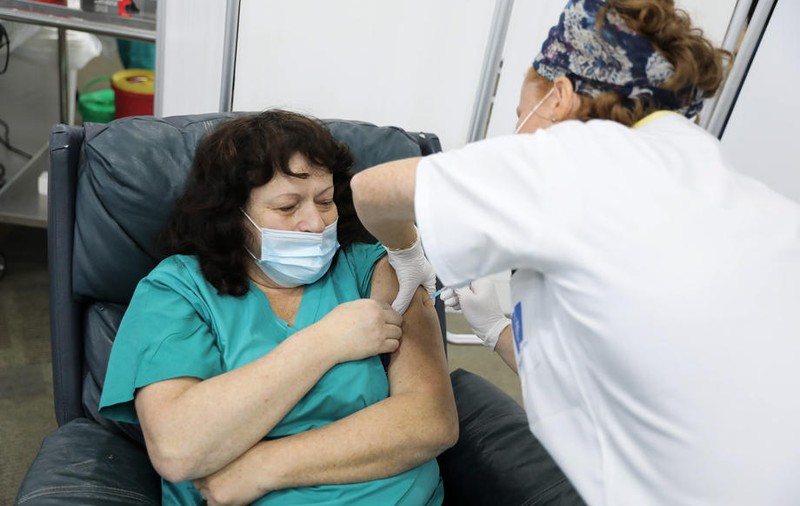 Sondaj: 40 % dintre spanioli sunt dispuși să facă vaccinul anti-COVID, imediat ce va fi disponibil