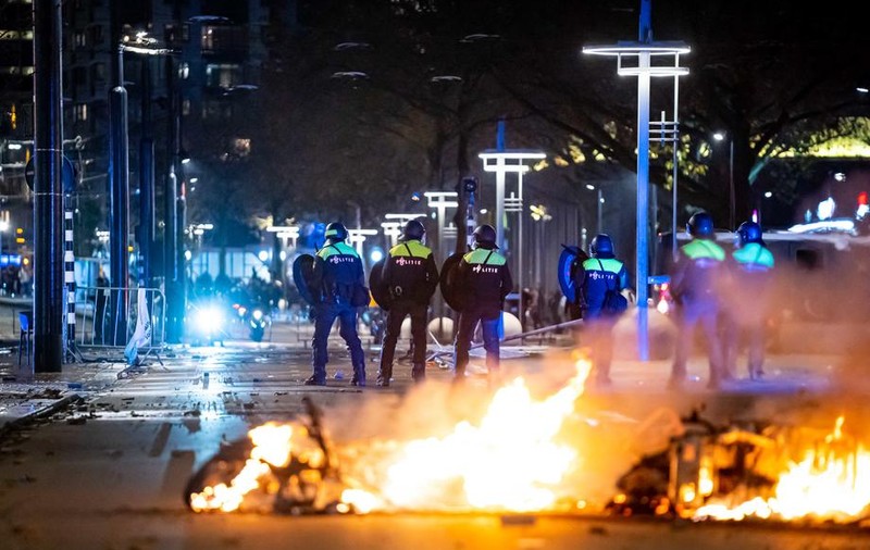 Noi proteste în mai multe ţări europene împotriva restricțiilor anti-COVID