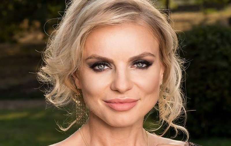 Jojo, nemachiată la primele ore ale dimineţii. Blonda şi-a luat fanii prin surprindere cu această imagine