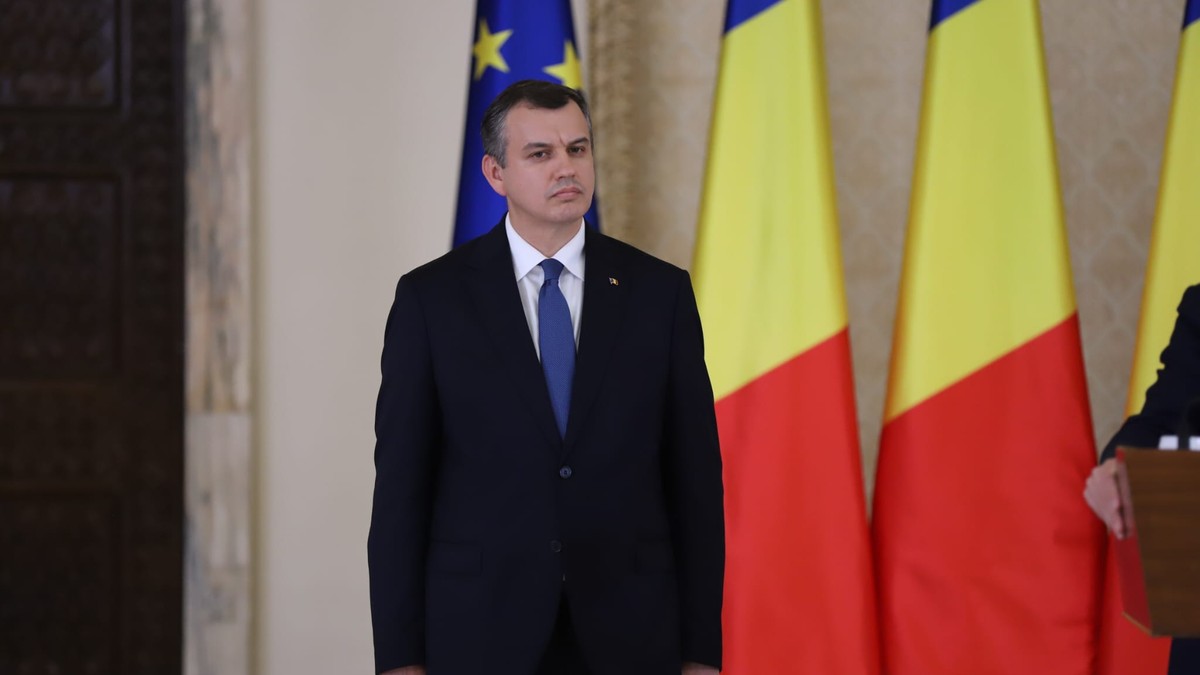 Eugen Tomac, in pozitiei de drepti, la Cotroceni