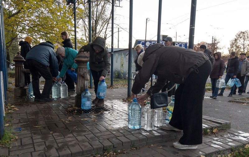 Kremlinul spune că liderii de la Kiev „pot pune capăt suferinţei” dacă acceptă cerințele Rusiei