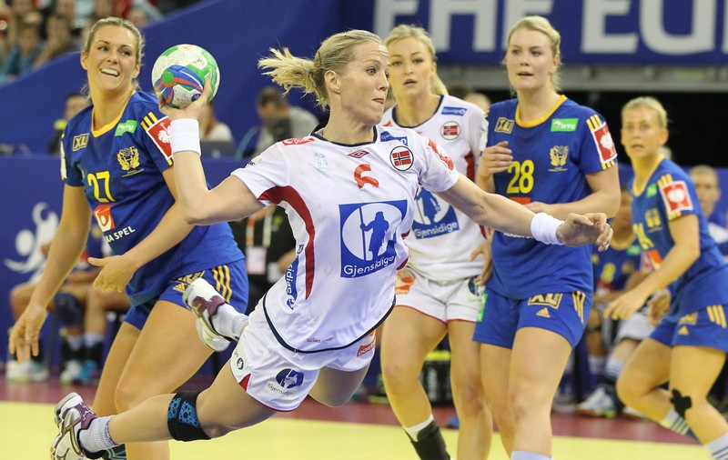 S-a stabilit finala Campionatului European feminin de handbal!