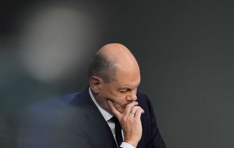 Olaf Scholz afirmă că „trebuie să expulzăm mai mult şi mai repede”. La cine se referă și ce excepții propune