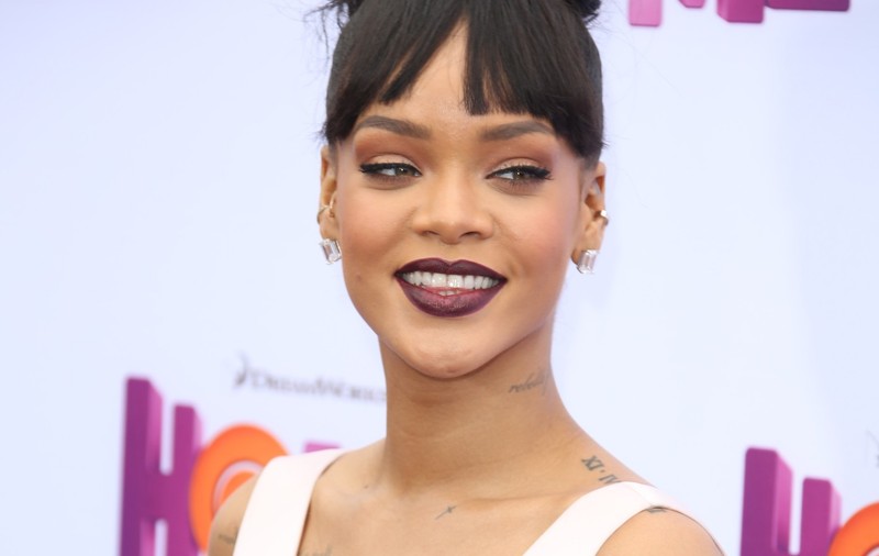 Rihanna A POZAT TOPLESS pentru americani! Arată BESTIAL | FOTO ÎN ARTICOL