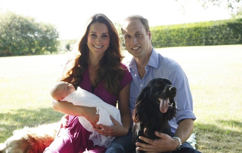 GESTUL ÎNCÂNTĂTOR făcut de Kate Middleton şi prinţul William în legătură cu bebeluşul regal!