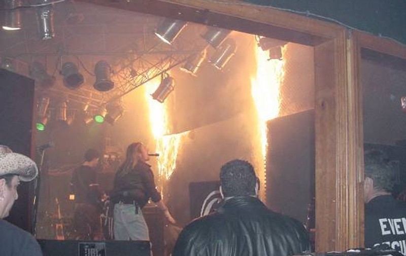 ISTORIA S-A REPETAT. INCENDIUL DE LA COLECTIV SEAMANĂ PERFECT CU UN INCIDENT DIN AMERICA