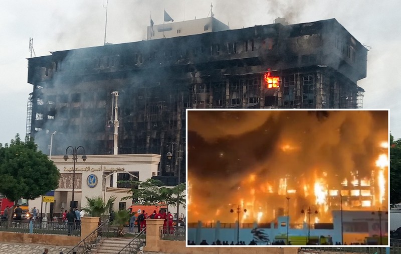 25 de răniți în clădirea Directoratului de Securitate din Ismailia, care a ars complet. Imagini cu flăcările uriașe