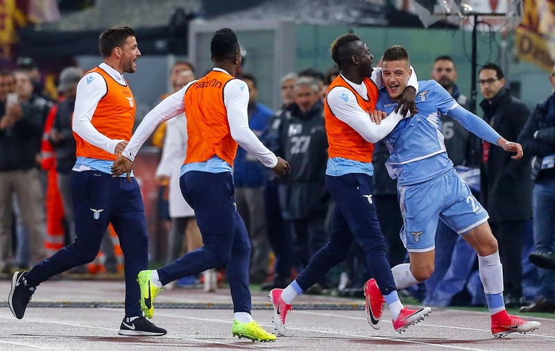 Cupa Italiei. Napoli - Juventus 3-2. Higuain a marcat de două ori de lângă Chiricheș. Juve, finală cu Lazio / VIDEO