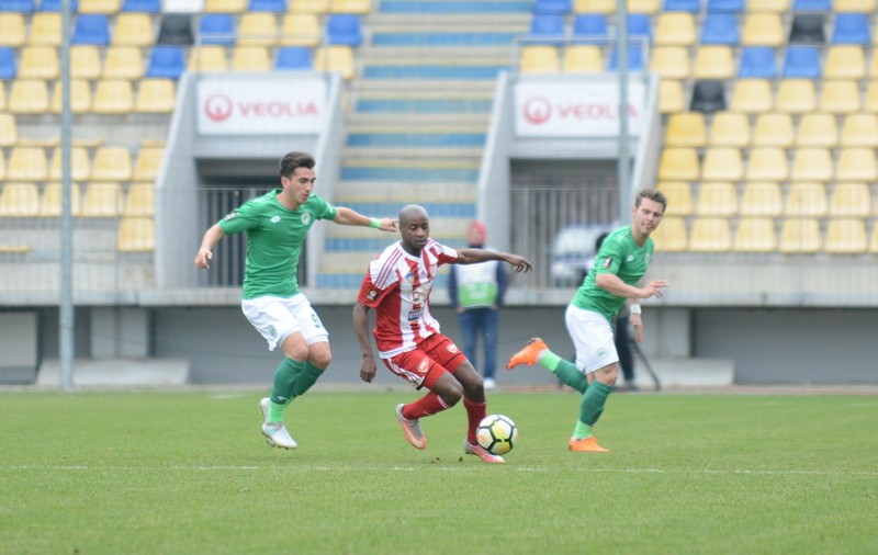 EXCLUSIV / Cine este Ibrahima Tandia, aflat la primul gol pentru Sepsi. Mare talent, coleg cu Pogba și Varane la naționalele de juniori, genunchi distruși, dopat cu canabis într-o afacere neclară: ”Am fost nevinovat”! / FOTO&VIDEO