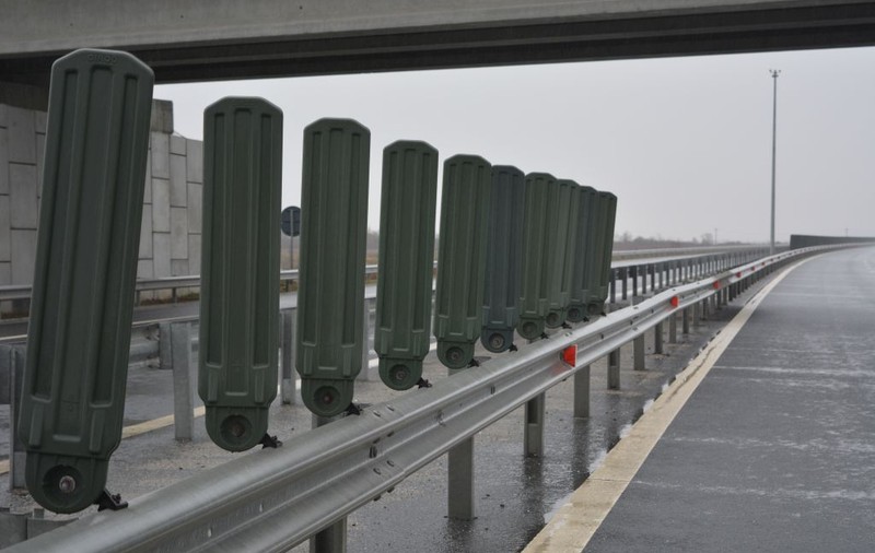 900 de balize spulberate de pe autostrada Lugoj - Timişoara