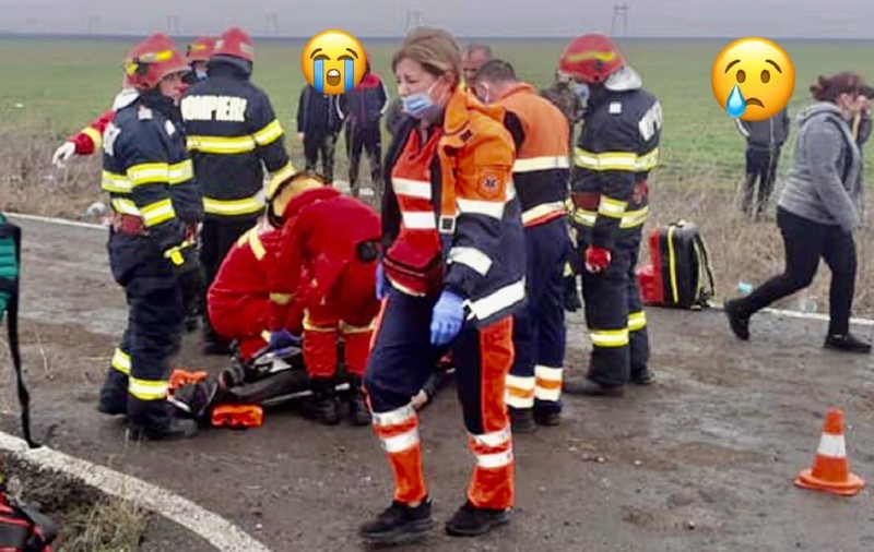 O asistentă medicală plânge lângă șoferul mort într-un accident din Teleorman: „Durerea neputinței”