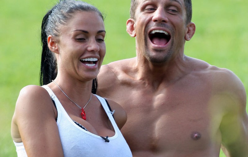 Alex Reid abia aşteaptă să îi facă un copil lui Jordan