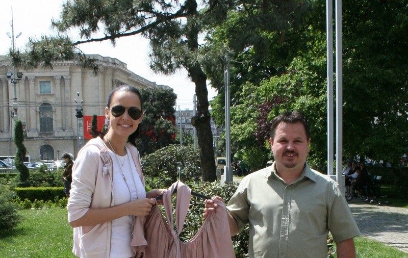 Andreea Raicu şi-a vândut o rochie cu 1.250 de lei în scop caritabil