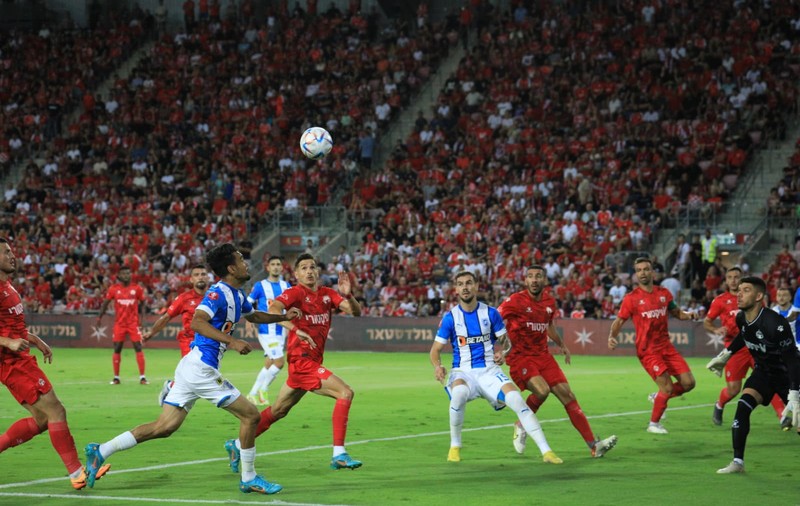 Universitatea Craiova a ratat calificarea în grupele Conference League la loviturile de departajare