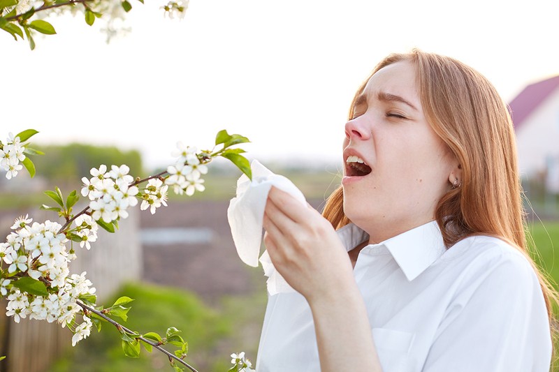 Strănutul repetat poate fi cauza unei alergii. Foto ilustrativ: Shutterstock