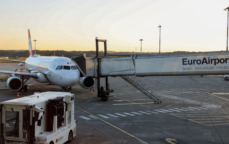 Aeroportul Basel-Mulhouse, din estul Franței, a fost evacuat din „motive de securitate”