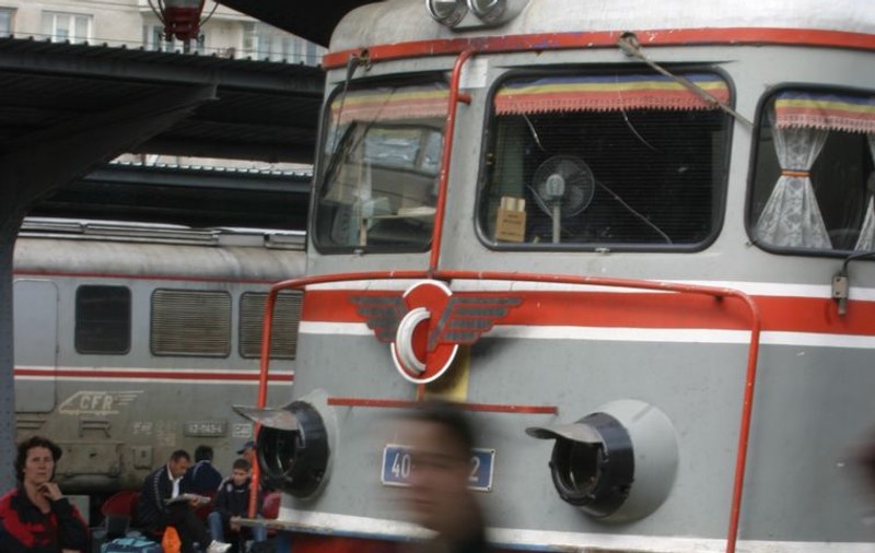 Trenul Chişinău-Bucureşti nu se mai numeşte "Prietenia" 